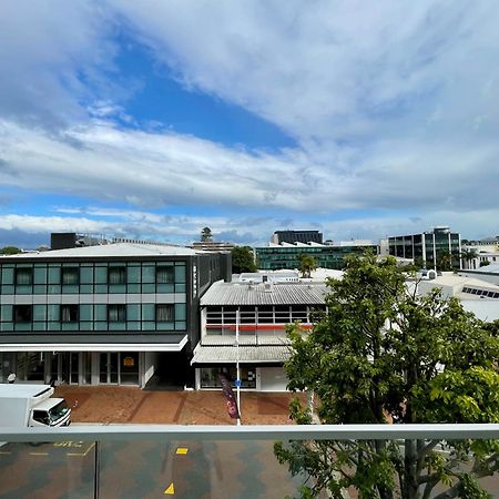 Hotel On Devonport Tauranga Bagian luar foto
