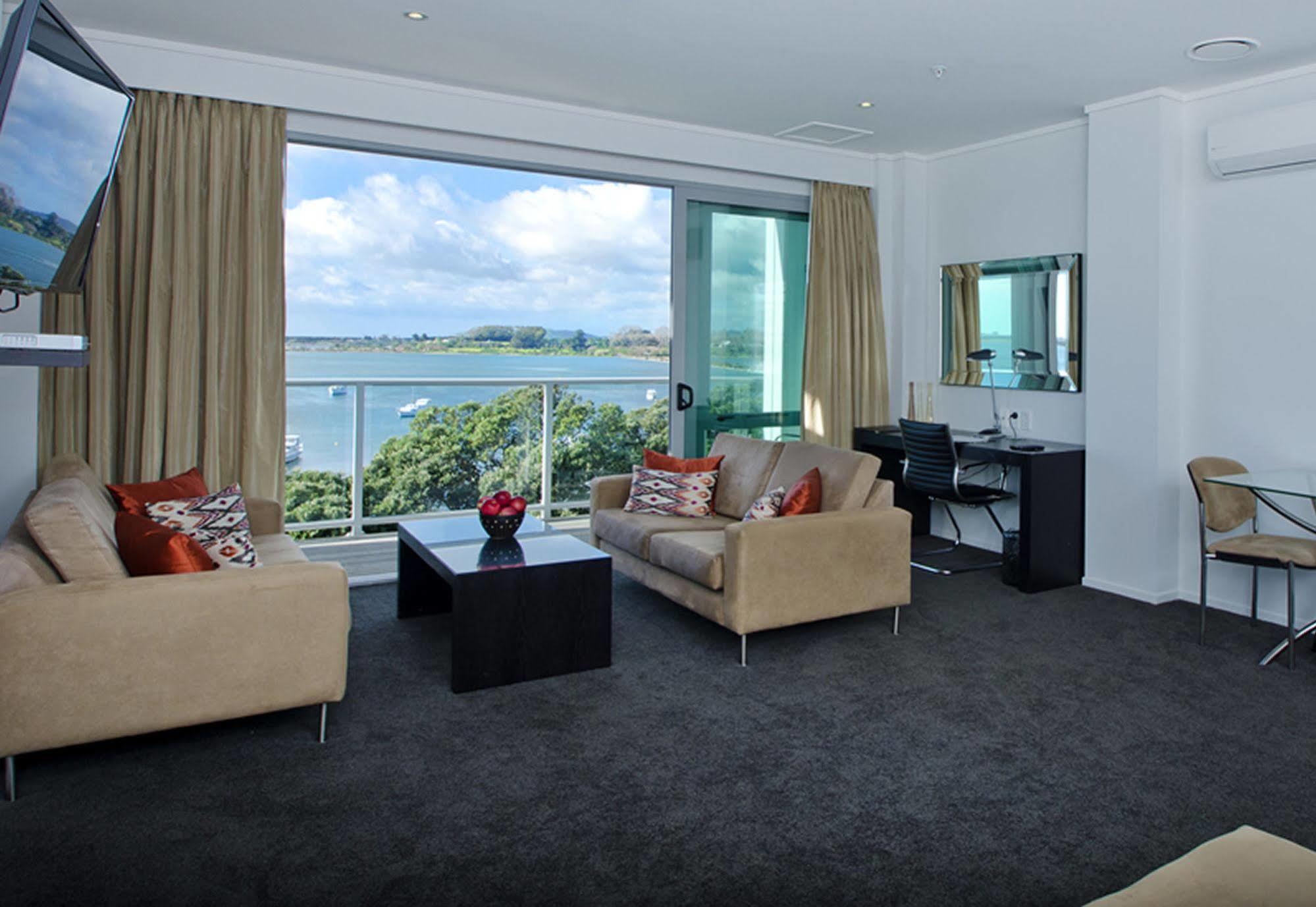Hotel On Devonport Tauranga Bagian luar foto